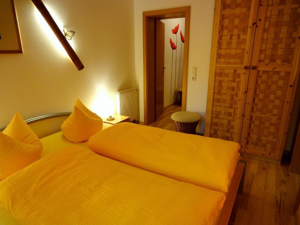 Ferienwohnung Ginkgo Дрезден Номер фото